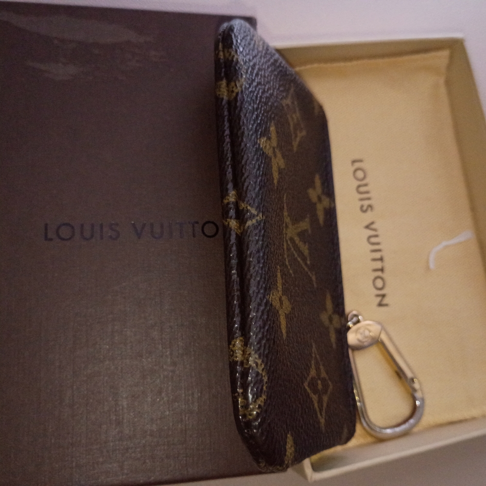 Louis Vuitton Brown Key Pouch - Picture 4 of 10